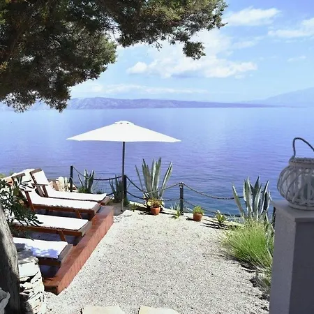 Holiday home Secluded Fisherman's Cove Zecja, Hvar - 13858 *