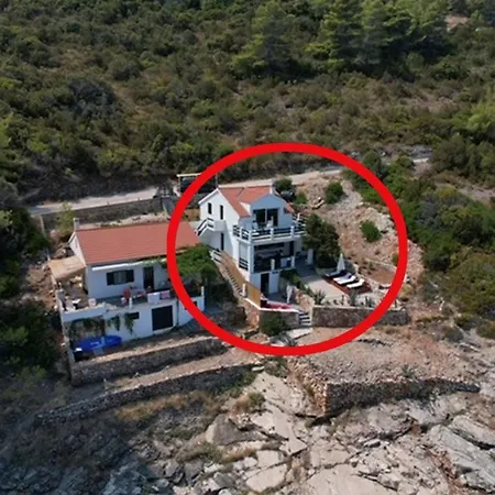 Secluded Fisherman's Cove Zecja, Hvar - 13858 *