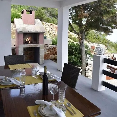 Secluded Fisherman's Cove Zecja, Hvar - 13858 بيت للعطل